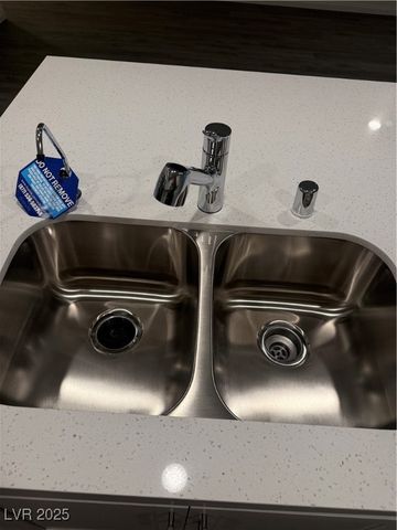 10419 Luna Mezzo Street, Las Vegas, NV 89141