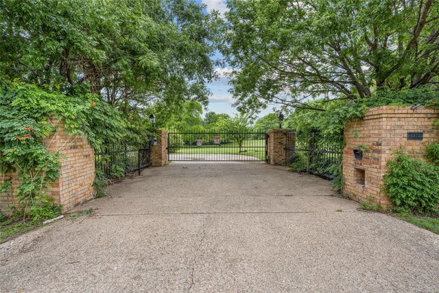 4812 Williams Road, Benbrook, TX 76116