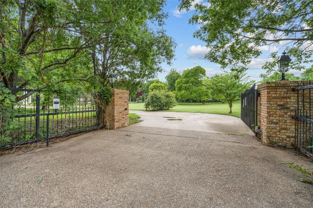 4812 Williams Road, Benbrook, TX 76116
