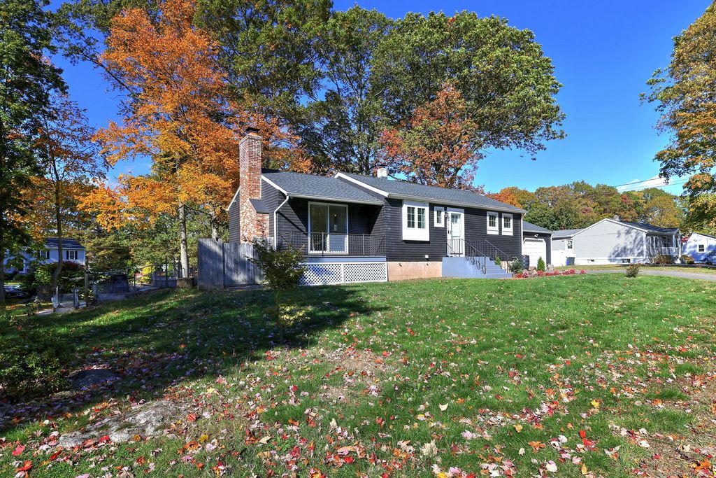 560 Bradley Street, East Haven, CT 06512