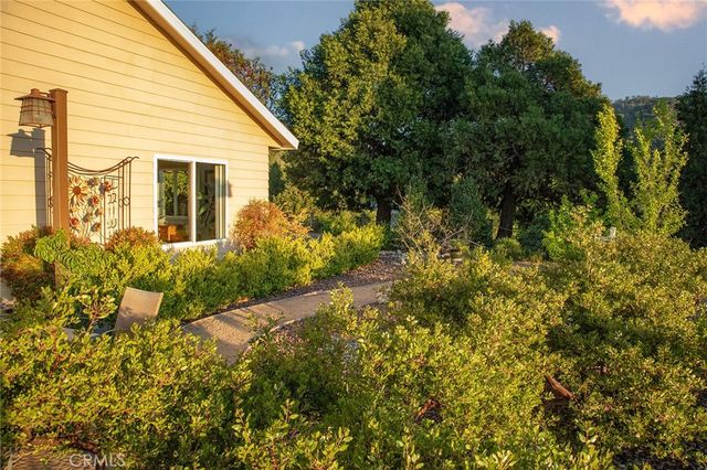 38736 Oak Glen Road, Oak Glen, CA 92399