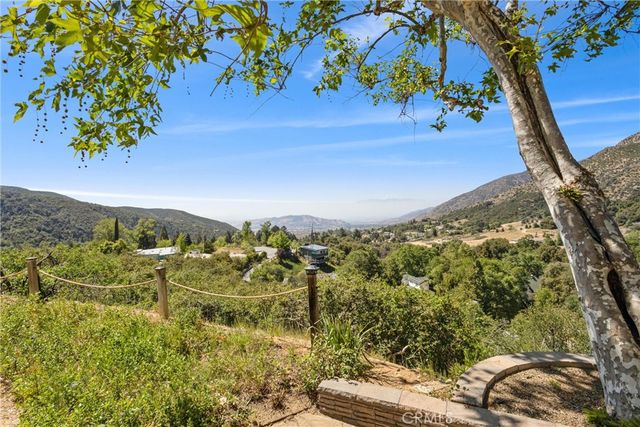 38736 Oak Glen Road, Oak Glen, CA 92399