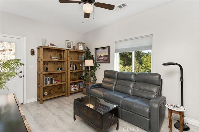 38736 Oak Glen Road, Oak Glen, CA 92399