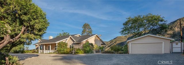 38736 Oak Glen Road, Oak Glen, CA 92399