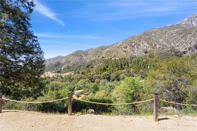 38736 Oak Glen Road, Oak Glen, CA 92399