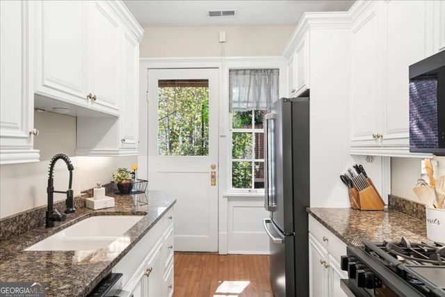 679 Durant Place NE H, Atlanta, GA 30308