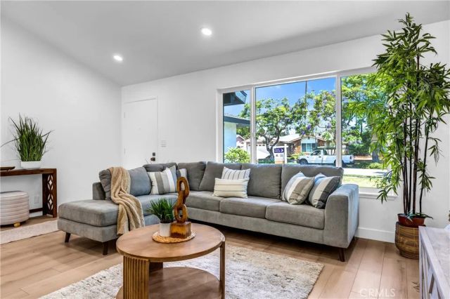 11610 Gonsalves, Cerritos, CA 90703