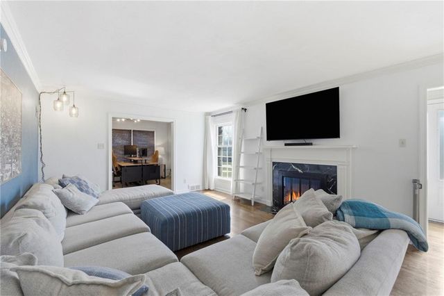 1618 E 75th Terrace, Kansas City, MO 64131