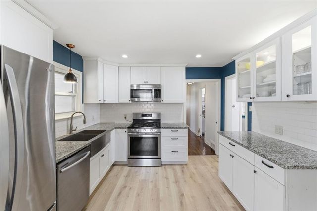 1618 E 75th Terrace, Kansas City, MO 64131