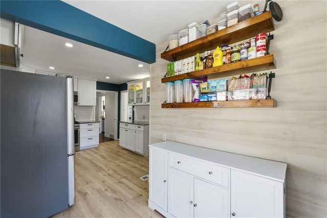 1618 E 75th Terrace, Kansas City, MO 64131