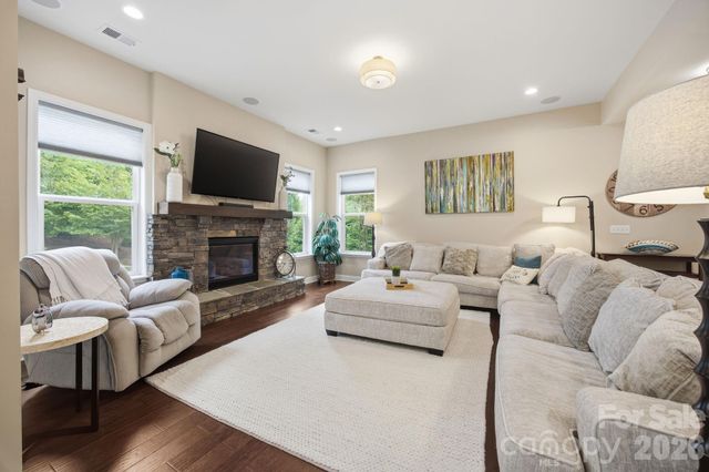 7223 Old Valley Way, Harrisburg, NC 28075