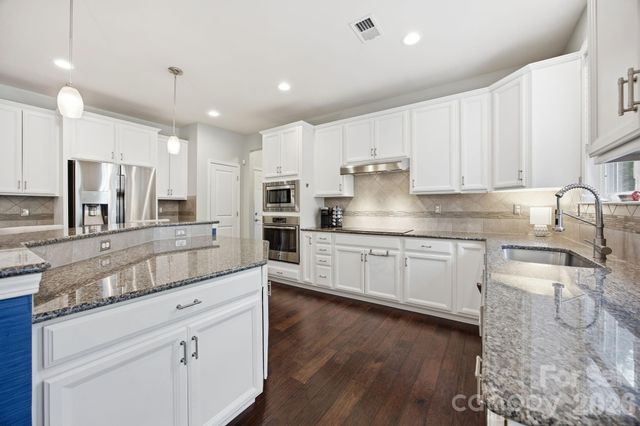 7223 Old Valley Way, Harrisburg, NC 28075
