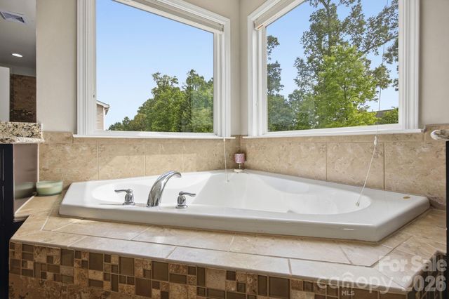 7223 Old Valley Way, Harrisburg, NC 28075