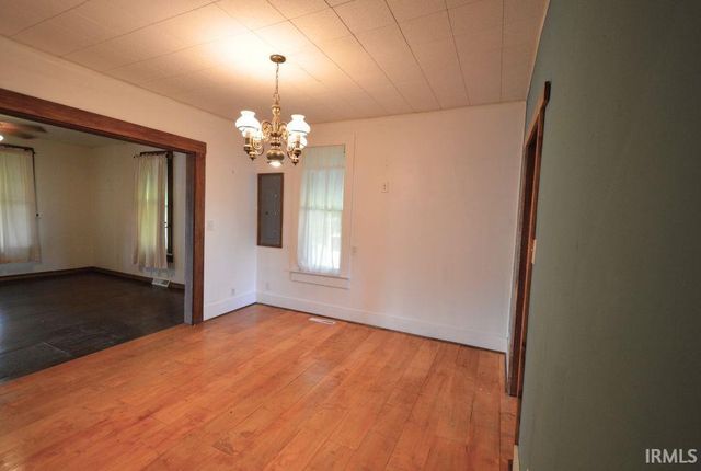 107 E 4th Street, Otterbein, IN 47970