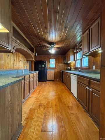 107 E 4th Street, Otterbein, IN 47970