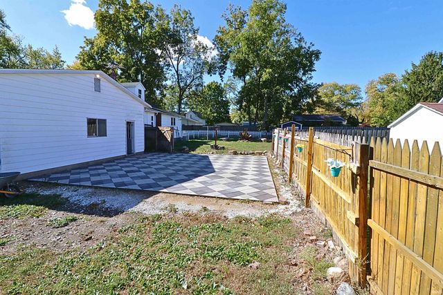 107 E 4th Street, Otterbein, IN 47970