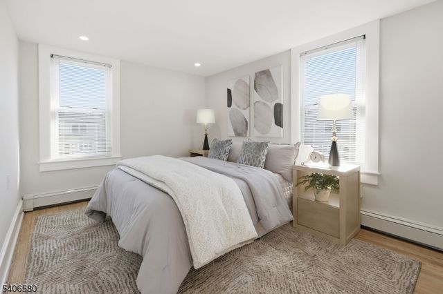 811 Rue Ave, Point Pleasant Boro, NJ 08742