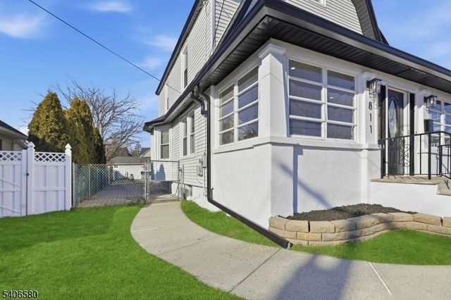 811 Rue Ave, Point Pleasant Boro, NJ 08742