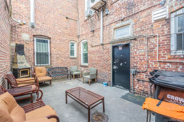 16904 Crocheron Avenue, Flushing, NY 11358
