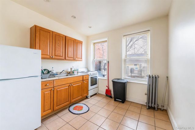 16904 Crocheron Avenue, Flushing, NY 11358