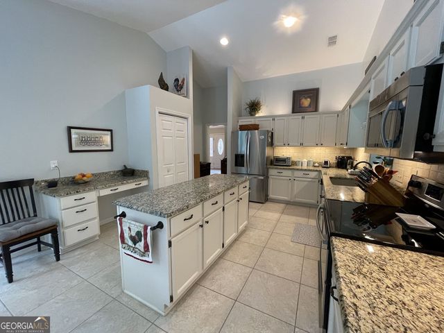 4605 Cantle Court NW, Acworth, GA 30101