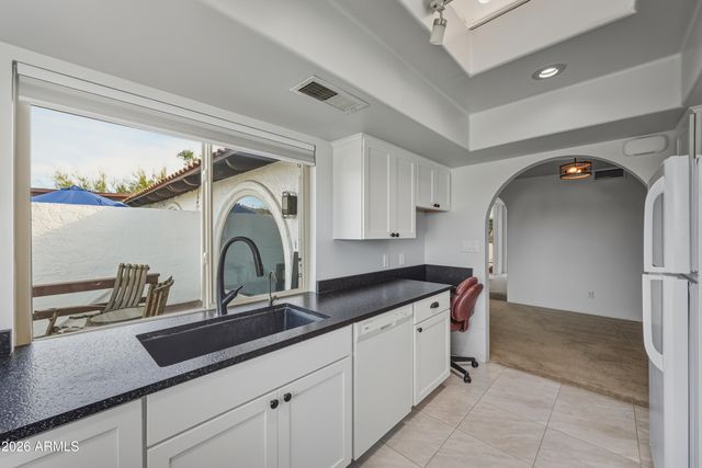 7501 E HAPPY HOLLOW Drive 12, Carefree, AZ 85377