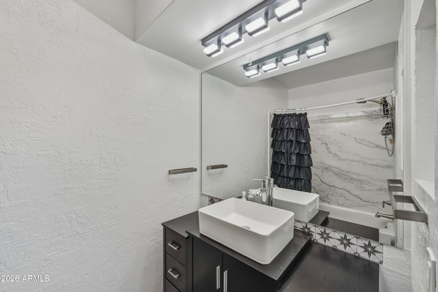 7501 E HAPPY HOLLOW Drive 12, Carefree, AZ 85377