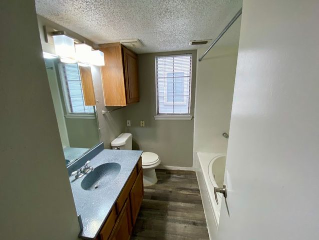 9823 Summerwood Circle 2002, Dallas, TX 75243