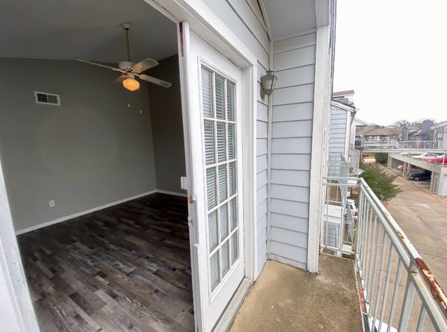 9823 Summerwood Circle 2002, Dallas, TX 75243