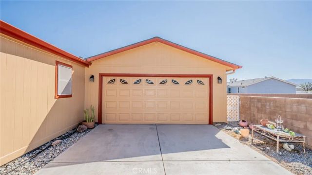 22241 Nisqually 74, Apple Valley, CA 92308