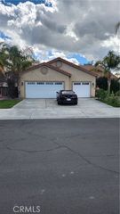1078 Peaceful Ln, San Jacinto, CA 92582
