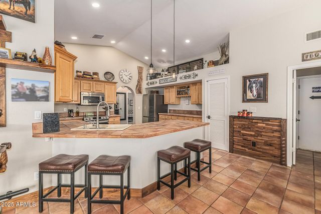 1426 N SPIRE Court, Chandler, AZ 85224