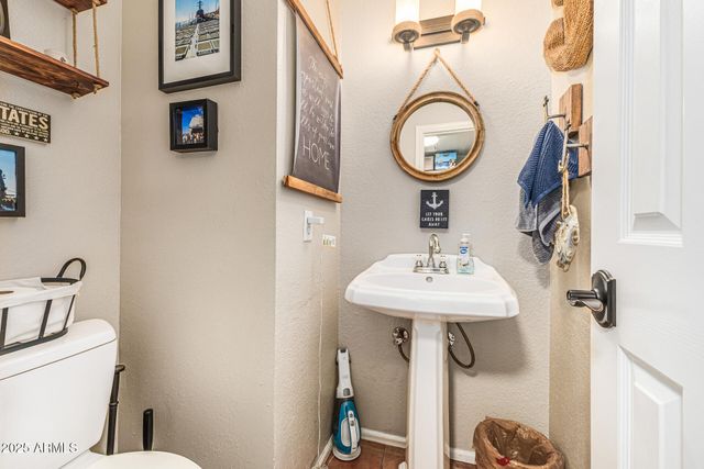 1426 N SPIRE Court, Chandler, AZ 85224