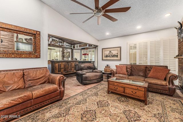 1426 N SPIRE Court, Chandler, AZ 85224