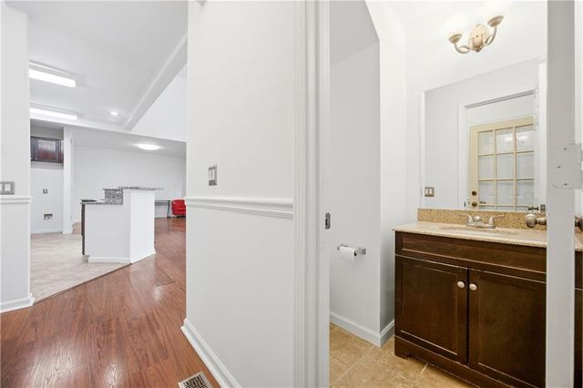 2115 Wildwood Lake Drive, Suwanee, GA 30024