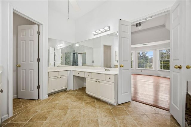 2115 Wildwood Lake Drive, Suwanee, GA 30024