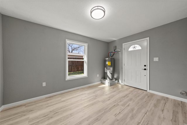 108 E 9th Street, Valley Mills, TX 76689