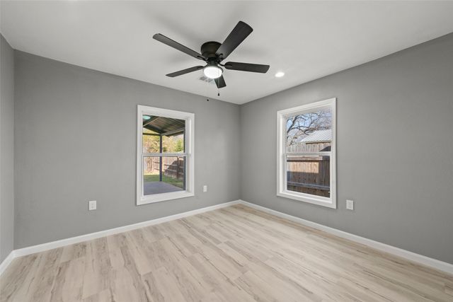 108 E 9th Street, Valley Mills, TX 76689