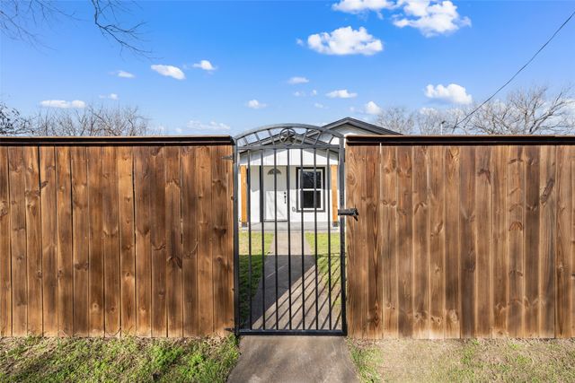108 E 9th Street, Valley Mills, TX 76689