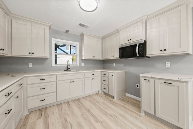 108 E 9th Street, Valley Mills, TX 76689