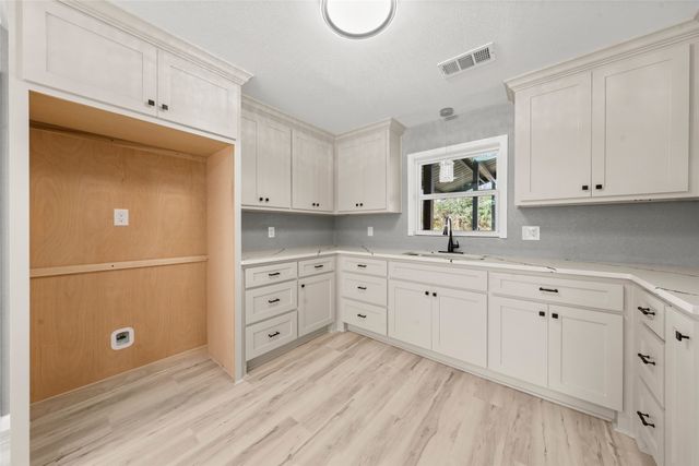 108 E 9th Street, Valley Mills, TX 76689