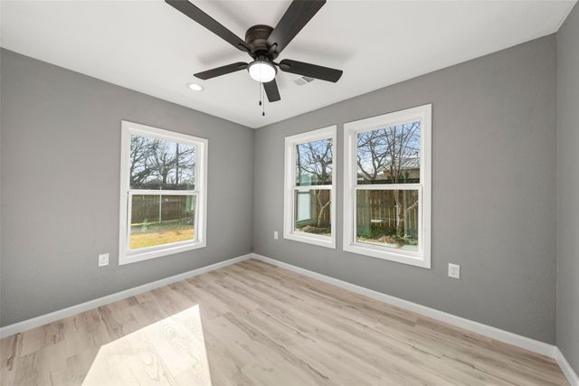 108 E 9th Street, Valley Mills, TX 76689