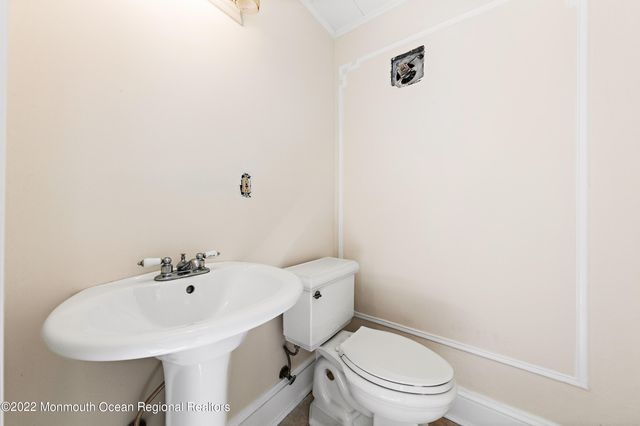 13 Lake Drive, Oceanport, NJ 07757