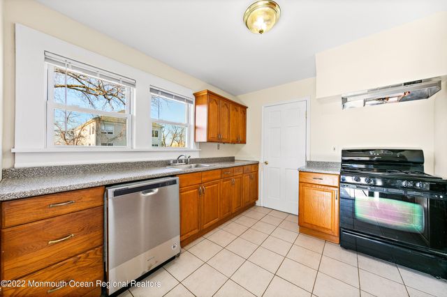 13 Lake Drive, Oceanport, NJ 07757