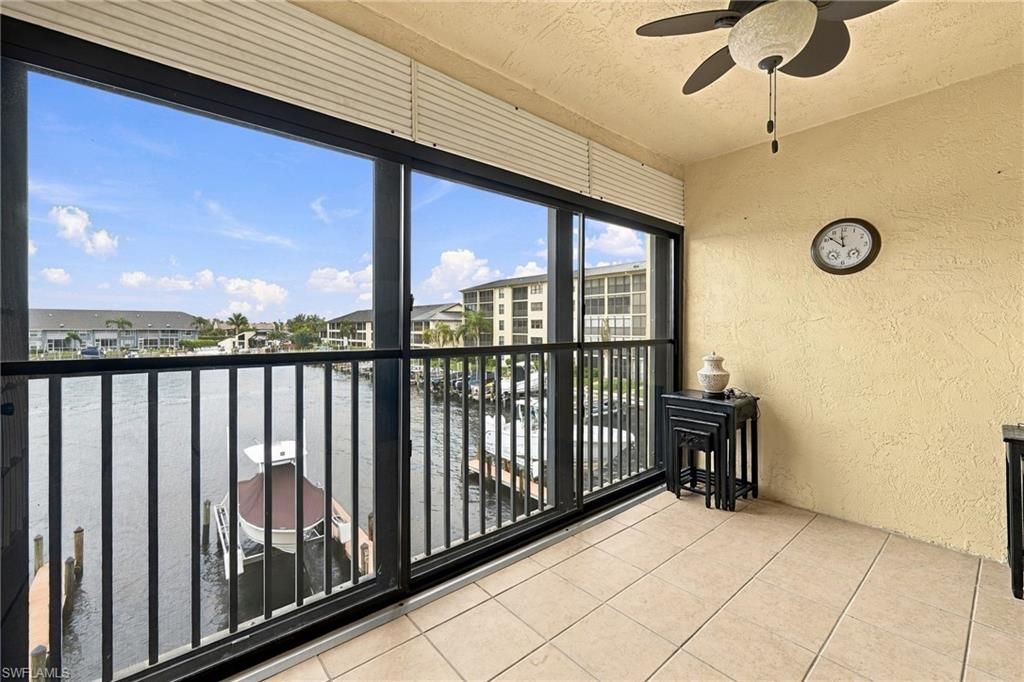 Image 16 of property listing at 4647 17th PL 202, Cape Coral, FL 33904
