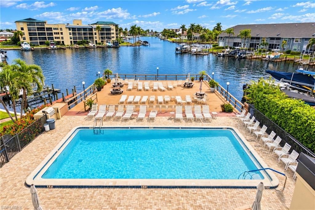 Image 23 of property listing at 4647 17th PL 202, Cape Coral, FL 33904