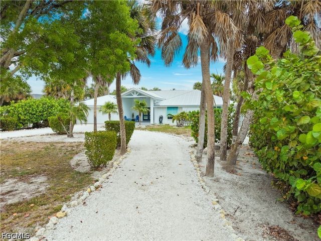 4775 Rue Helene, Sanibel, FL 33957