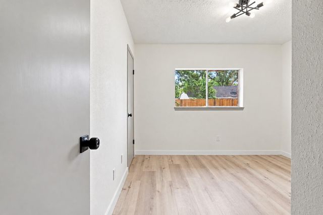 4502 Quailgate Drive, Spring, TX 77373