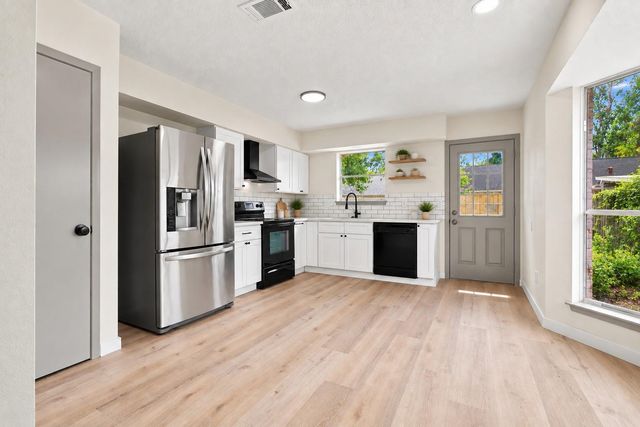 4502 Quailgate Drive, Spring, TX 77373