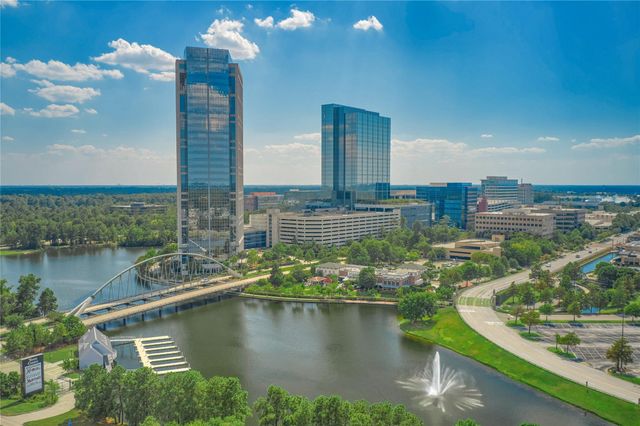 19 E Twinvale Loop, The Woodlands, TX 77384